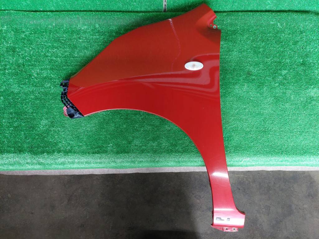 スズキワゴンRスティングレー DBA-MH34S フロントフェンダー左 カラーNO:ZLB 初年度登録:平成25年拍卖