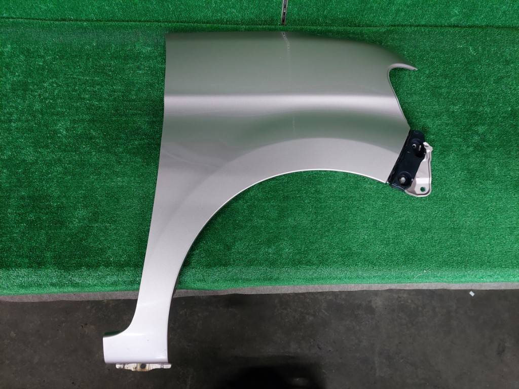 ダイハツタント⑥ DBA-L375S L385S フロントフェンダー右 カラーNO:T22 初年度登録:平成22年拍卖