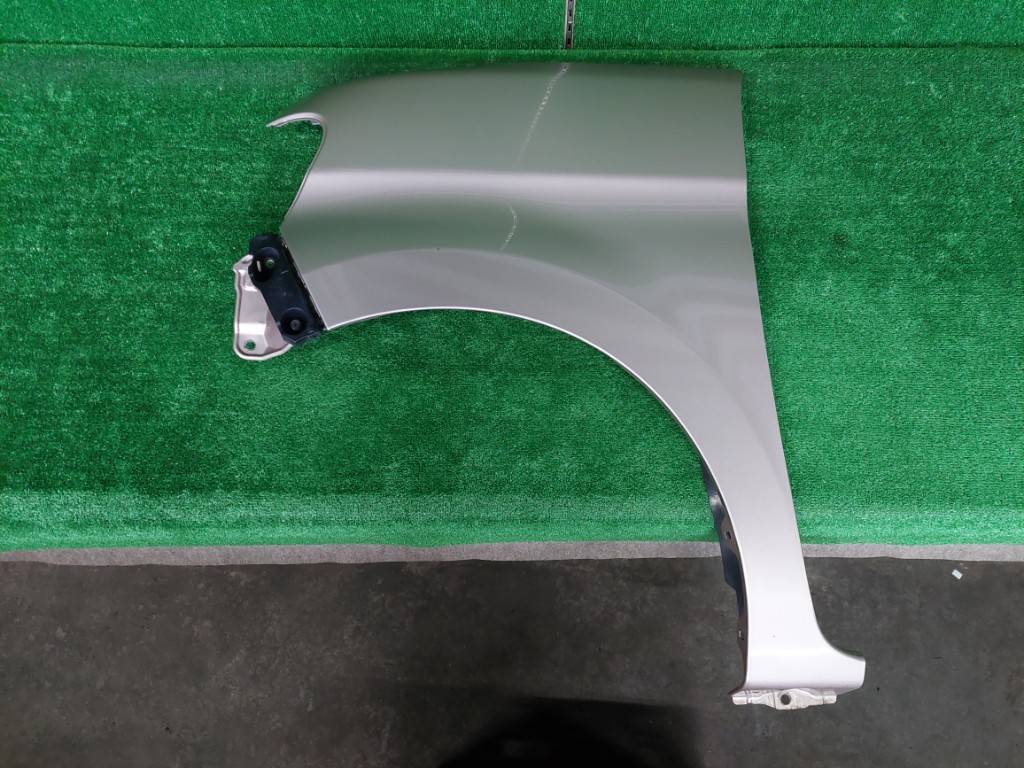ダイハツタント⑥ DBA-L375S L385S フロントフェンダー左 カラーNO:T22 初年度登録:平成22年拍卖