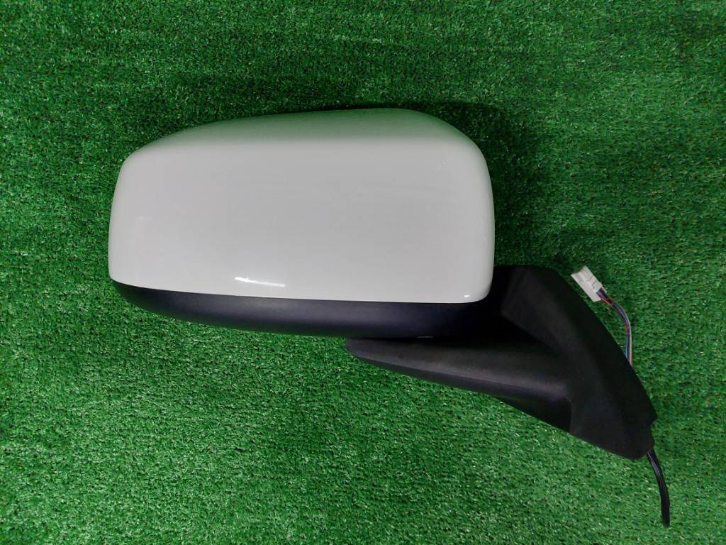 日産デイズ② DBA-B21W ドアミラー運転席(動作確認済)カラーNO:W37 5ピン 初年度登録:平成28年拍卖