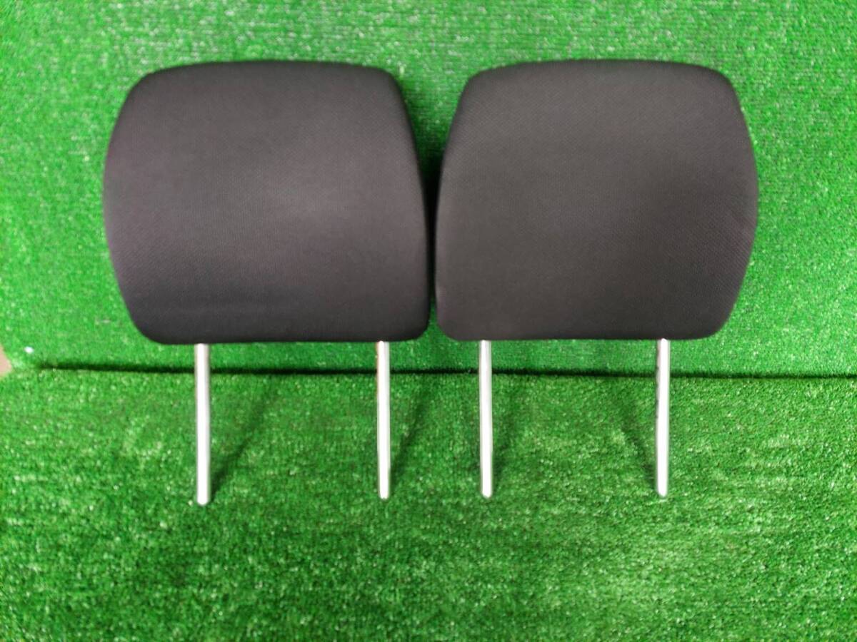 スズキワゴンRスティングレー DBA-MH34S 前席ヘッドレスト 初年度登録:平成25年拍卖