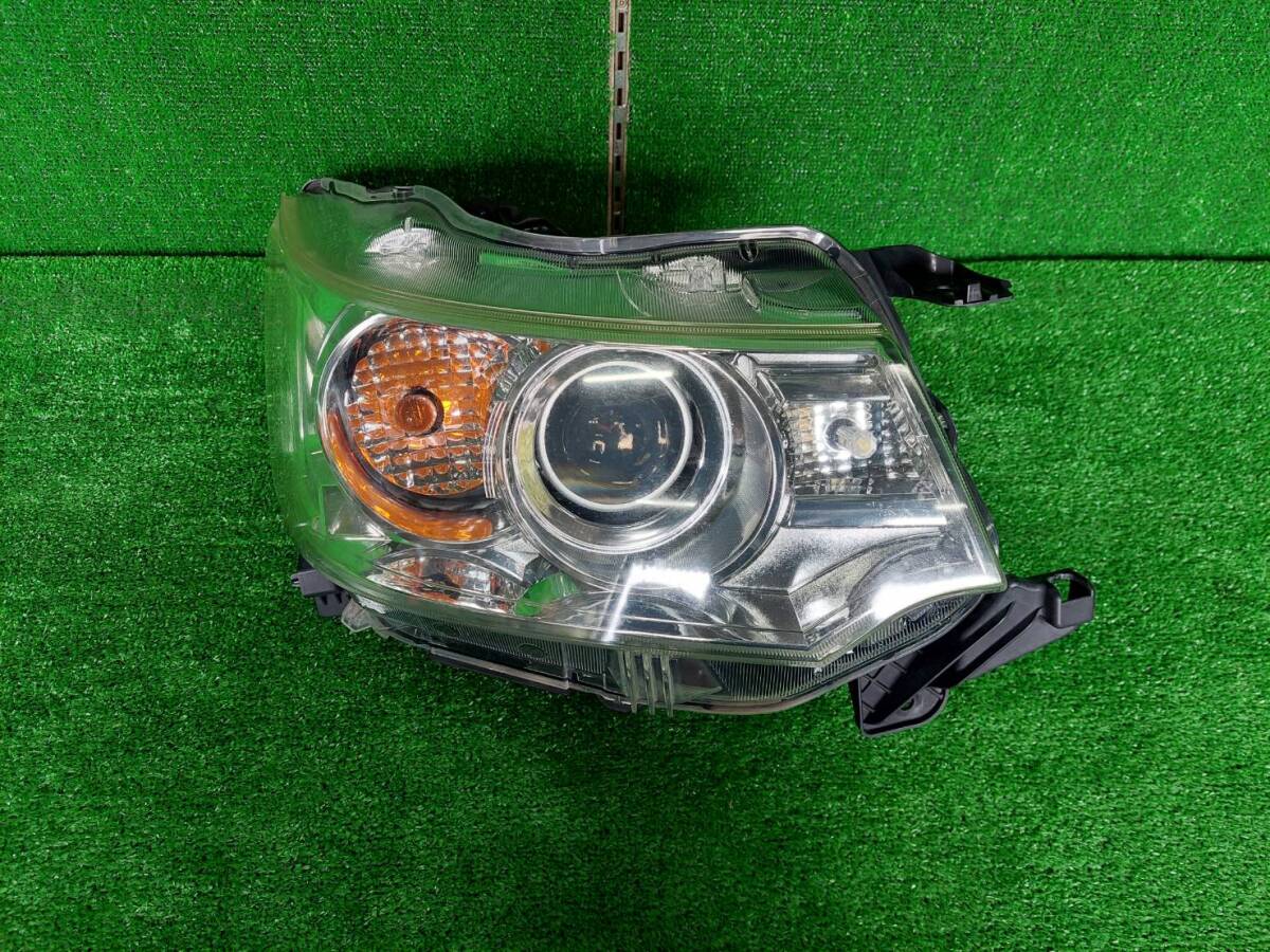スズキワゴンRスティングレー DBA-MH34S ヘッドライト右 キセノンライト KoiTo 100-59271 初年度登録:平成25年拍卖