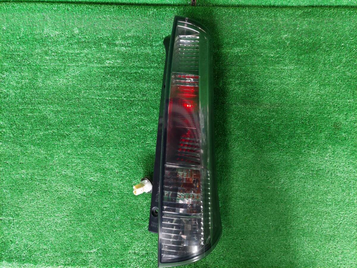 日産ルークスハイウェイスター③ DBA-ML21S テールライト右 TOKAIDENSO 35603-82K1 初年度登録:平成22年拍卖