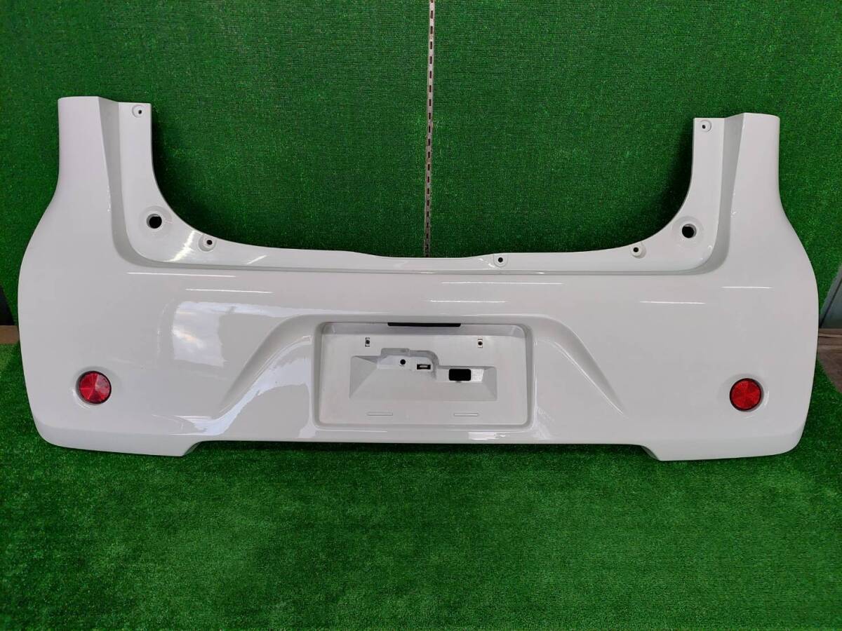 日産デイズ② DBA-B21W リアバンパー カラーNO:W37 初年度登録:平成28年拍卖