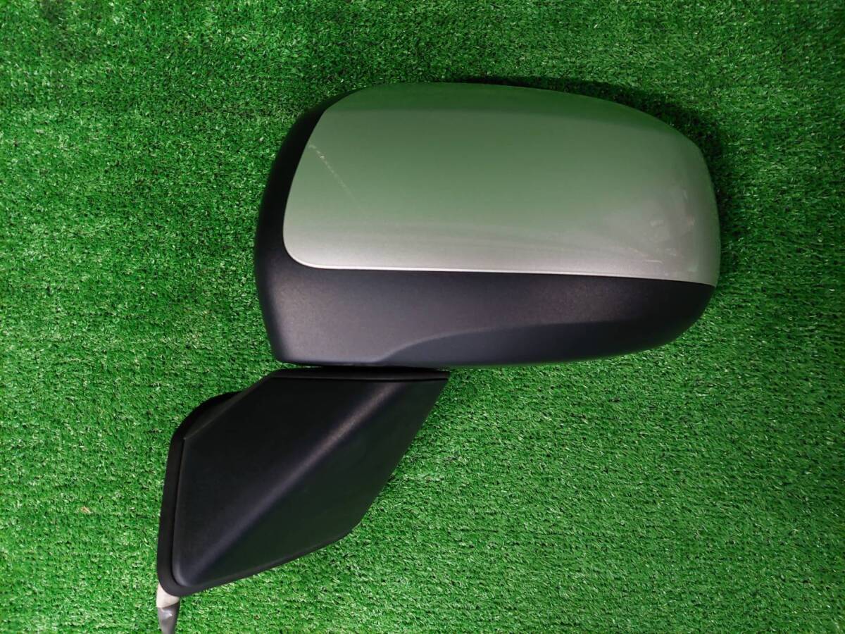 ダイハツムーヴ⑥ DBA-LA100S、LA110S ドアミラー助手席(動作確認済)T27 7ピン 初年度登録:平成23年拍卖