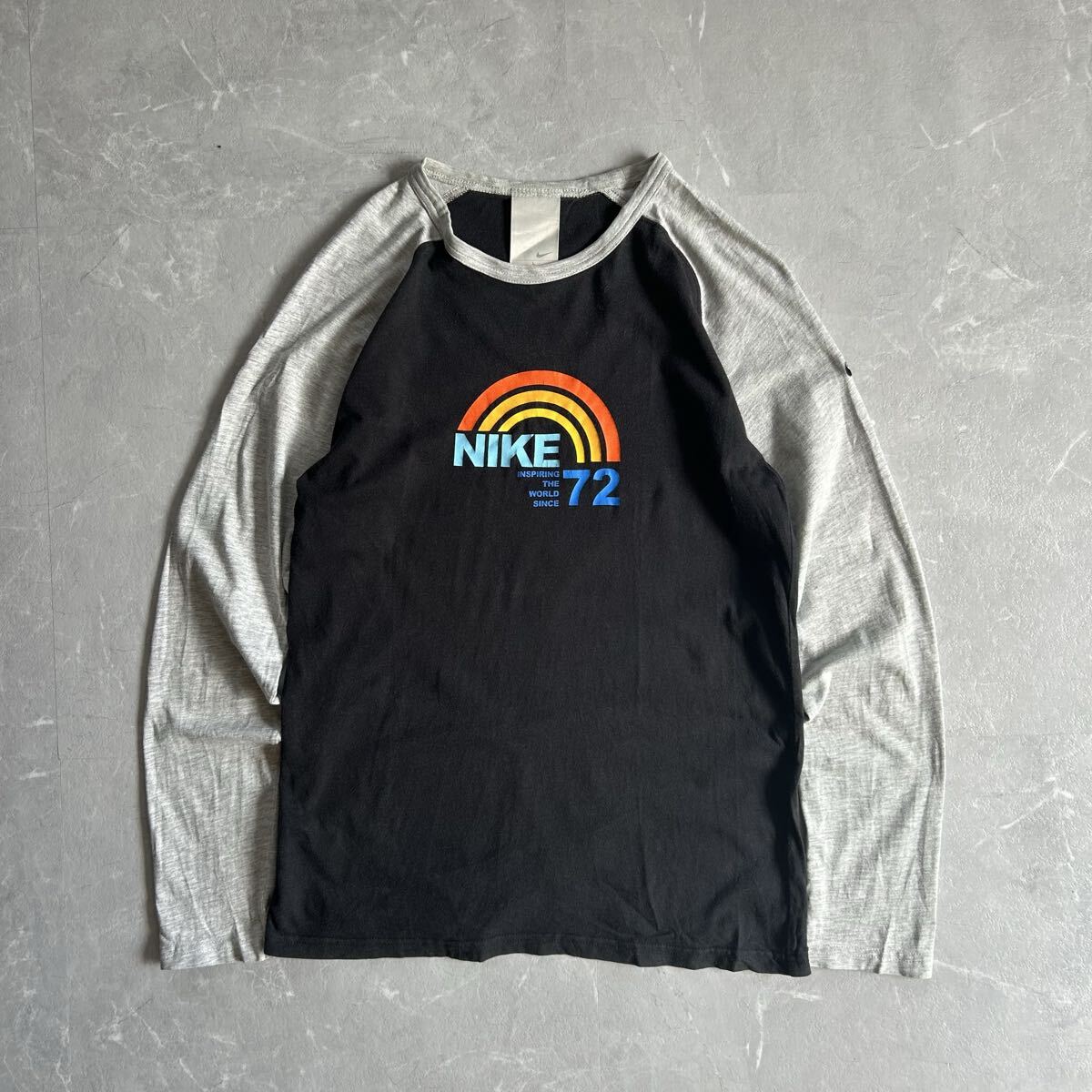 90s 00s NIKE ラグラン ロンt レディース 古着 短丈 cityboy 銀タグ vintage ツートン L Tシャツ ナイキ ゴープコア y2k 長袖 ブラック 拍卖