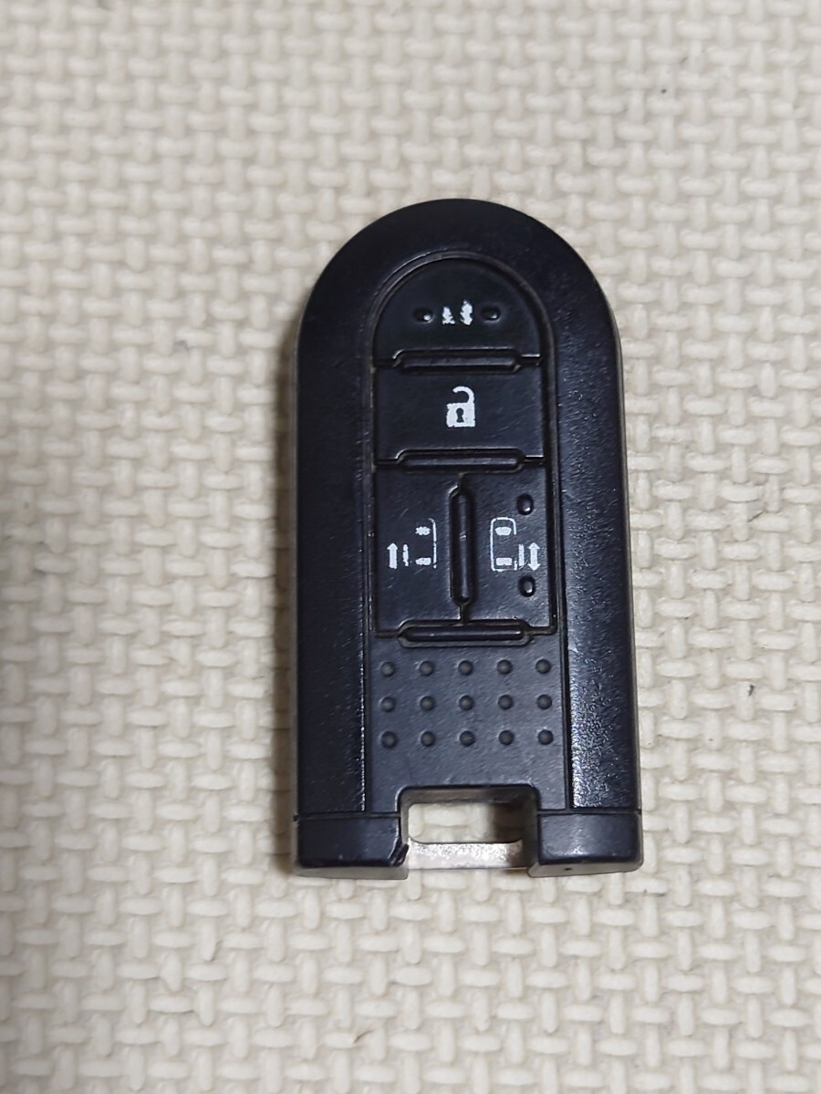 トヨタ純正 4ボタン キーレス リモコン 両側スライドドア ルーミー ピクシスメガ タンク等 中古品拍卖