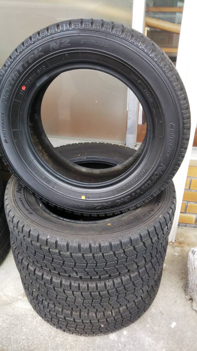 スタッドレスタイヤ AUTBACS NORTH TREK N2 175/70R 14 4本セット拍卖