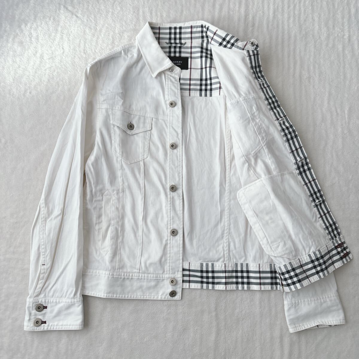 【美品】バーバリーブラックレーベル デニムジャケット ノバチェック 白 Burberry Black Label 秋冬 おしゃれ カジュアル拍卖