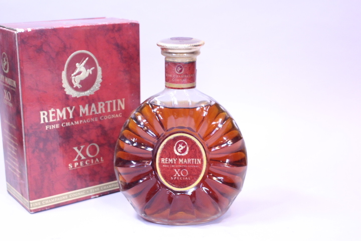 p-3473 未開栓古酒 REMY MARTIN レミーマルタン XO スペシャル コニャックブランデー 700mL 拍卖