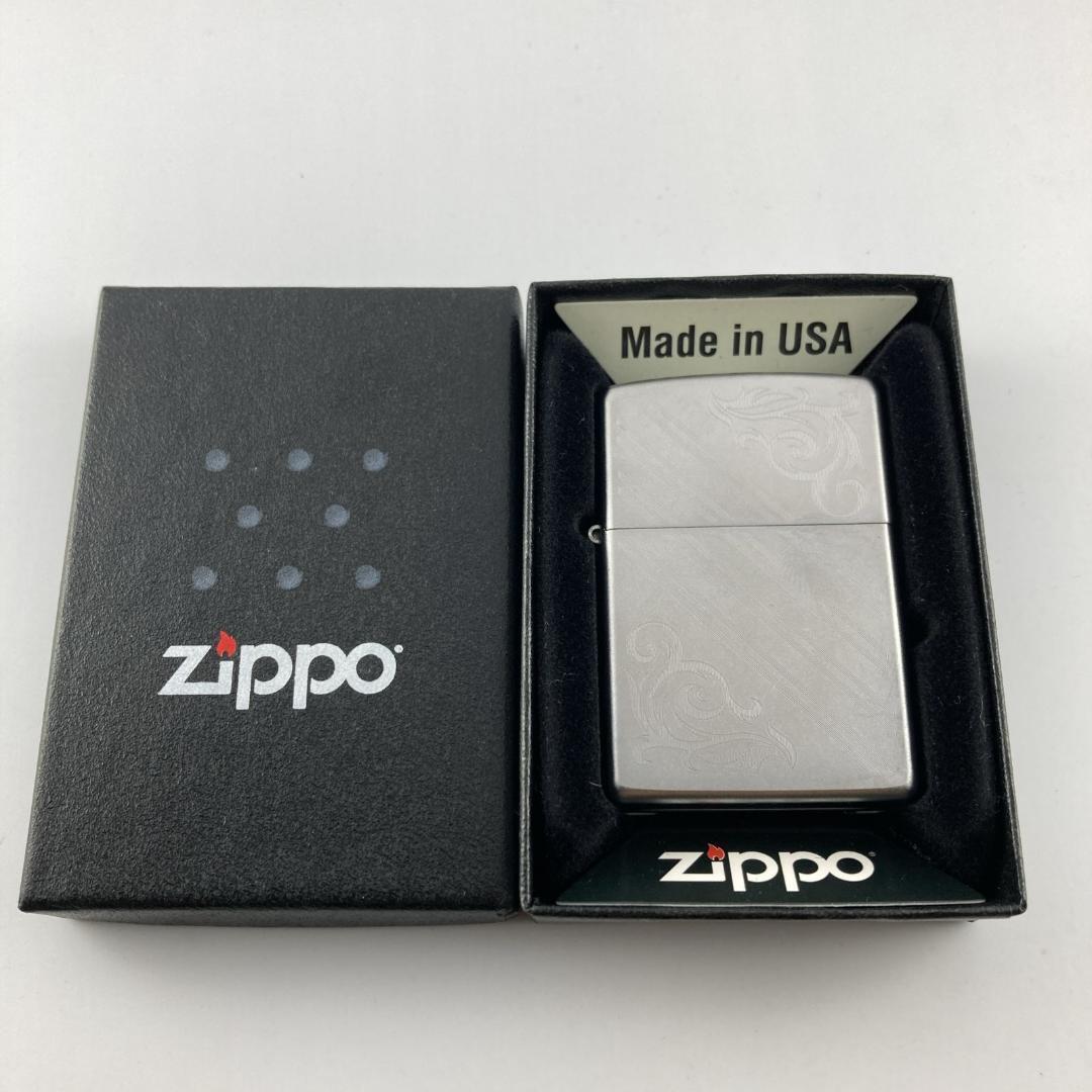 Zippo ジッポー 2014年製 着火確認済 ケース付 シルバーカラー拍卖