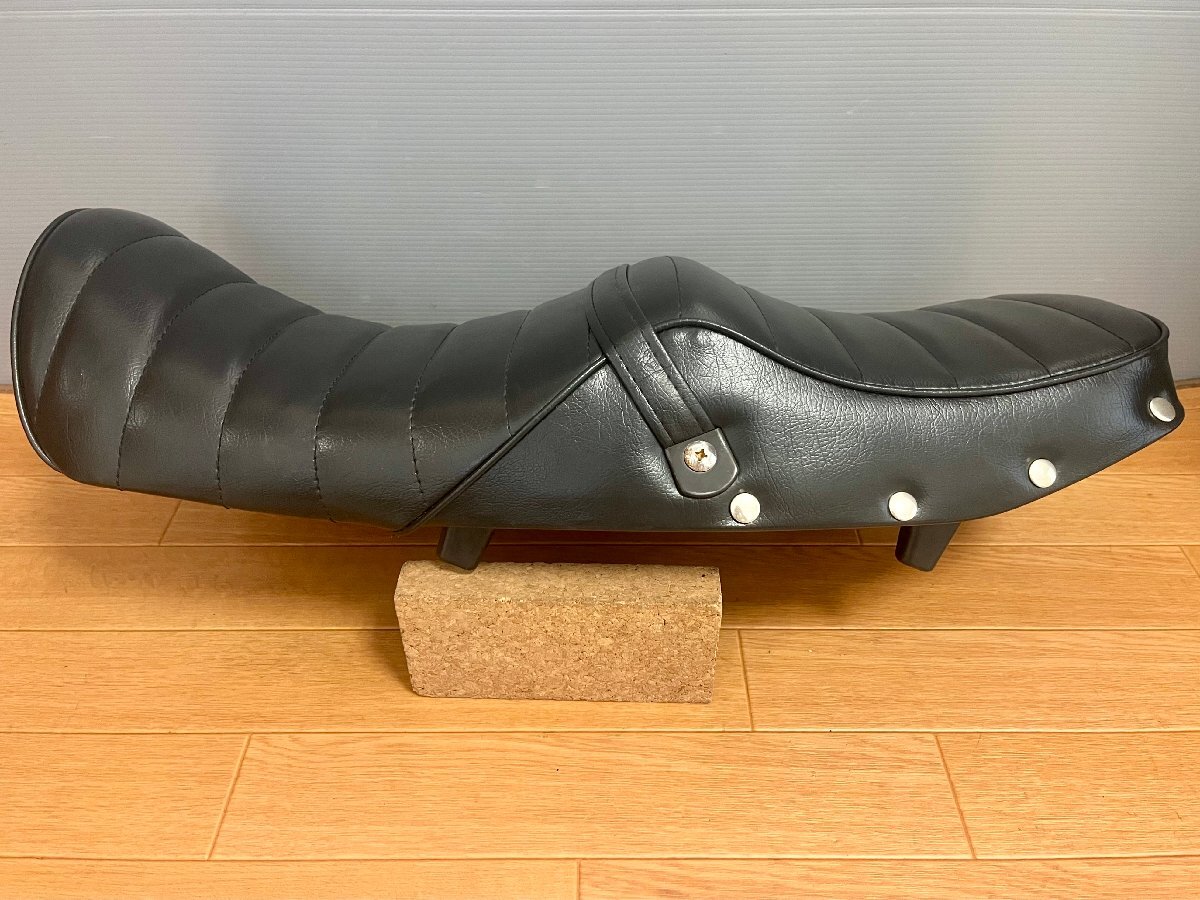 ▼ XJR400R 後期 ’98- ( 4HM / RH02J ) ▲ タックロールシートです!あんこ抜き● 鋲付♪拍卖