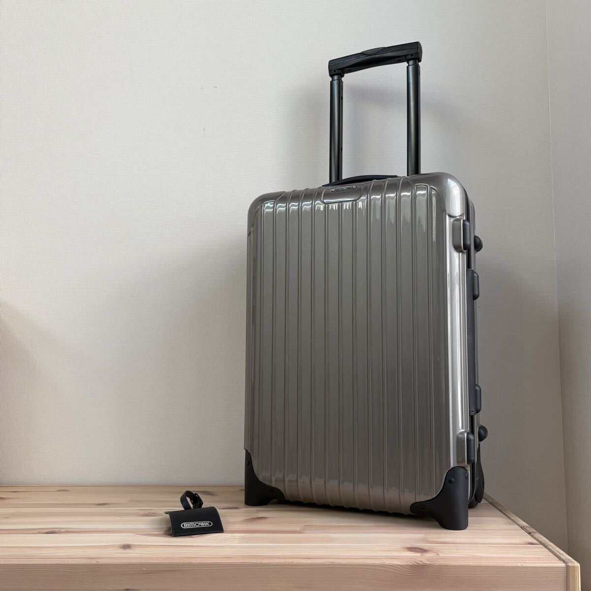 美品 RIMOWA SALSA Trolley 33L プロセッコ リモワ サルサ トロリー 2輪 機内ok キャリーケース拍卖