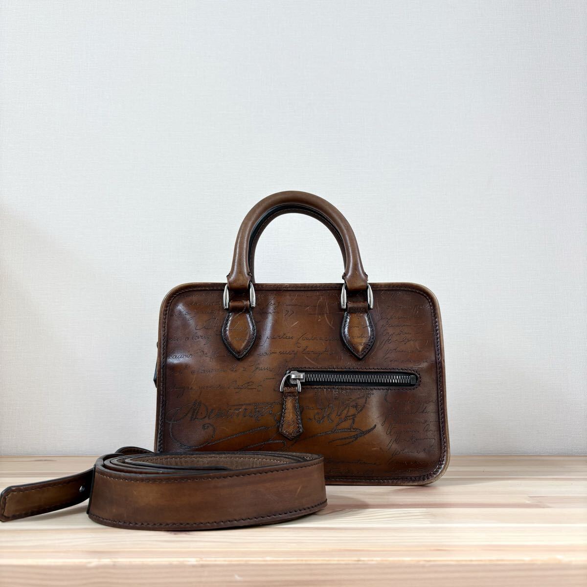 美品 BERLUTI ベルルッティ アンジュール ガリバー カリグラフィー 2way ハンドバッグ ショルダーバッグ拍卖