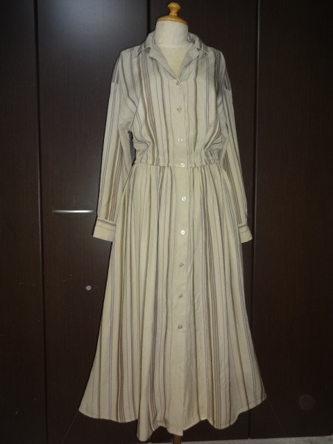 AZULベージュ色マルチストライプ柄Wゴム入シャツOP拍卖