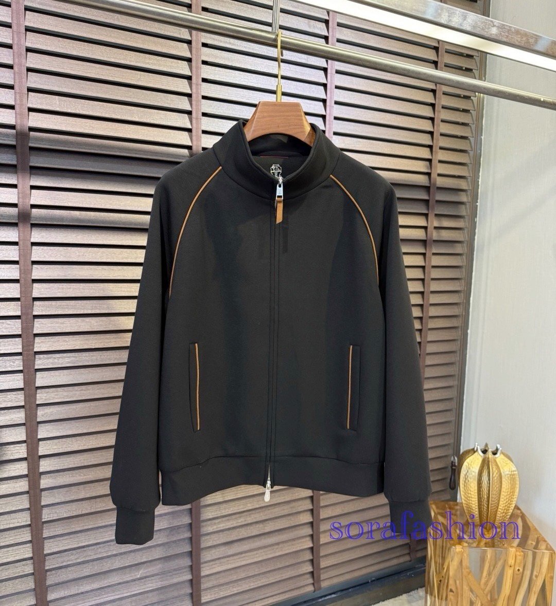 BRUNELLO CUCINELLIブルネロ クチネリ メンズジャケット ブルゾン ブラック 48サイズ ジップアップ ジャンパー スウェット スポーツウェア拍卖