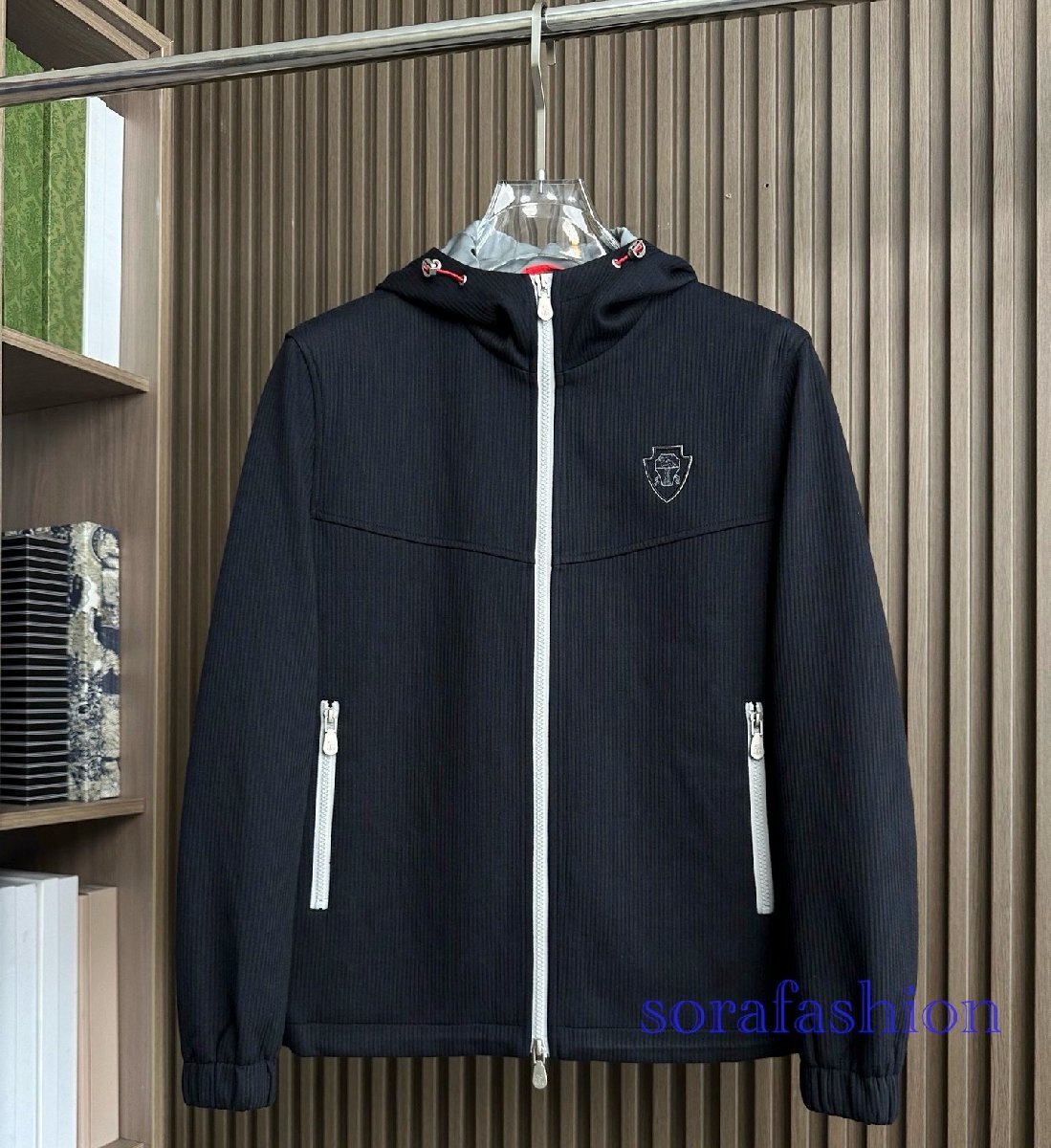 BRUNELLO CUCINELLI ブルネロ クチネリ メンズジャケット ブルゾン ブラック 50サイズ ジップアップ ライトアウター 保温 防風 紳士服 冬物拍卖