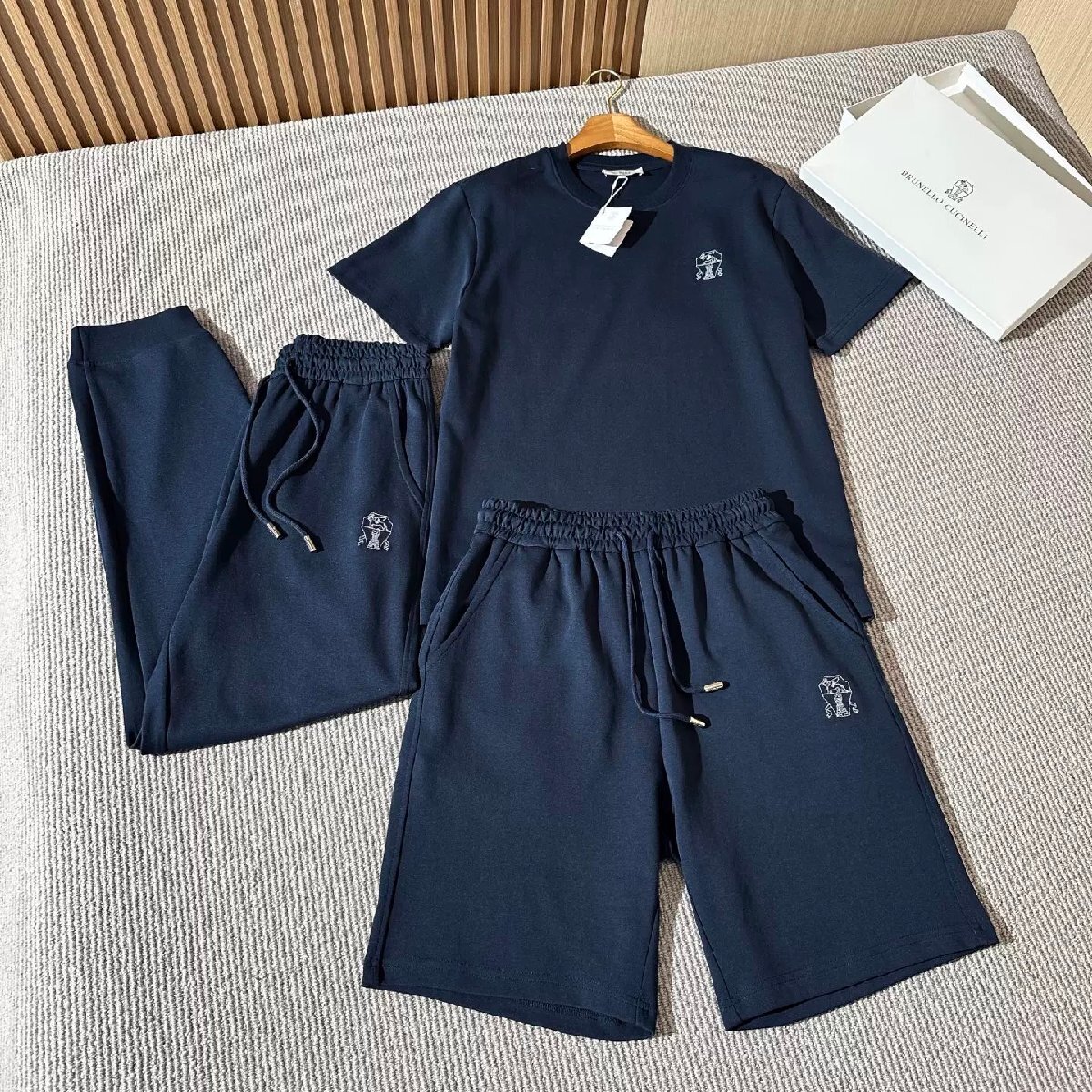 BRUNELLO CUCINELLI メンズセットアップ 3点セット ネイビー L T-シャツ ショートパンツ ロングパンツ スウェットパンツ スポーツウェア拍卖