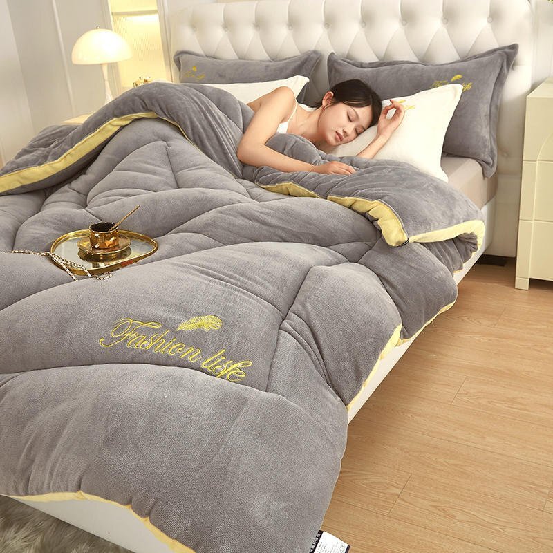 掛け布団 掛ふとん 保温力 あったか 掛布団 ボア リバーシブル 寝具 暖かい もこもこ 防寒 冬用 グレー 180*220cm(重量約3.5KG)拍卖