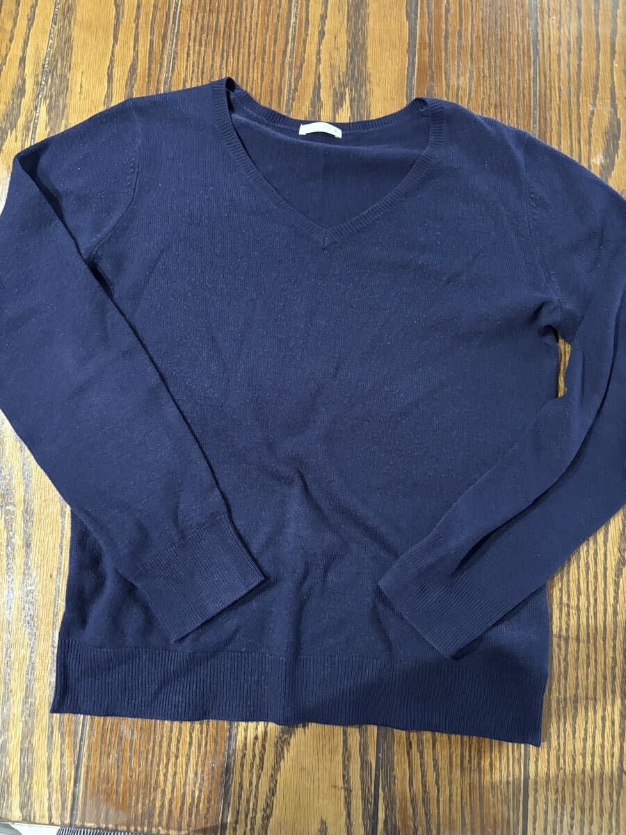 ネイビー Vネック 長袖ニットセーター GU拍卖