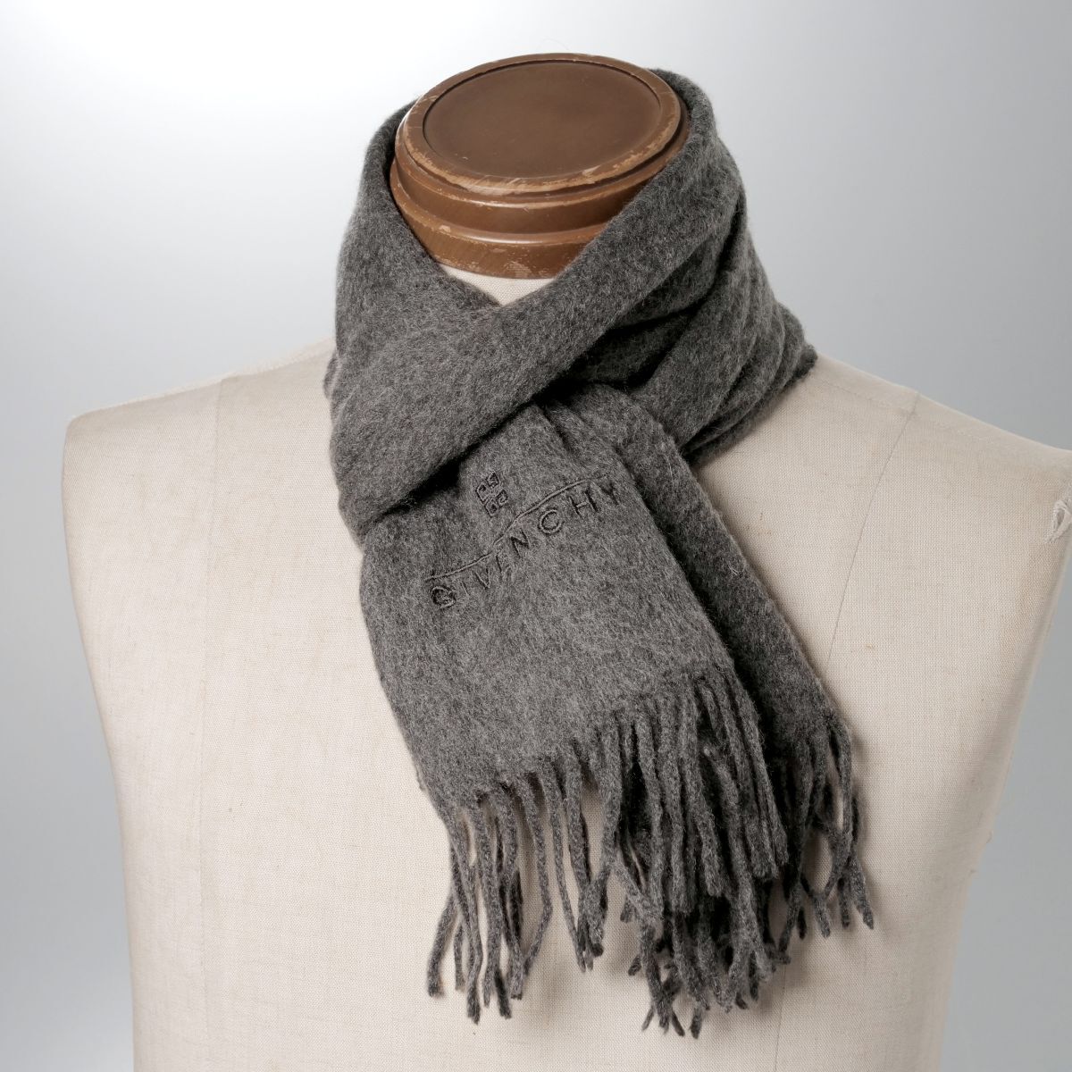 TJ3543◎ドイツ製 GIVENCHY ジバンシー 総カシミヤ マフラー ロゴ刺繍 ストール ショール グレー系拍卖