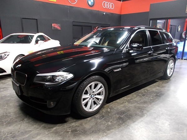 5シリーズツーリング 523i ハイラインパッケージ エアサス交換済 キセノンヘッドライト 純拍卖