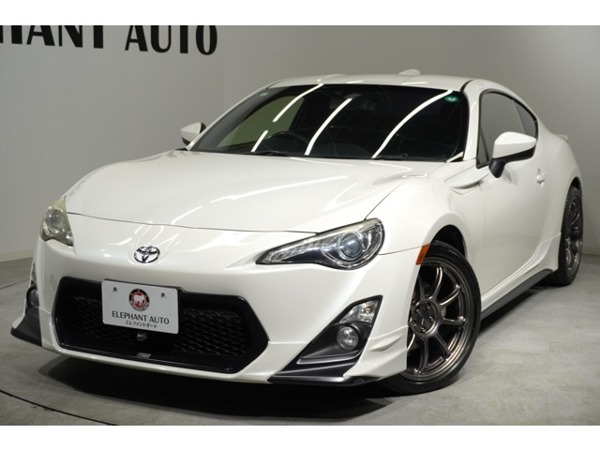 86 2.0 GT ユーザー様買取車両・TRDフルエアロ&マフ拍卖
