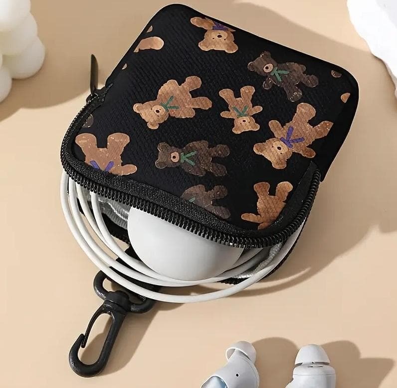 ミニポーチ くま クマ コインケース イヤホンケース 小物入 カラビナ付 69拍卖