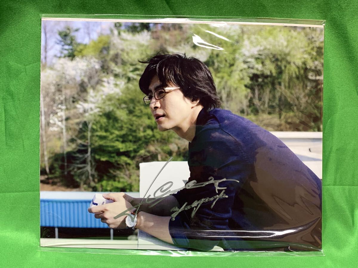 韓国俳優 ぺ・ヨンジュン 直筆サイン入り タレントグッズ 証明書付き 折れあり A-29拍卖