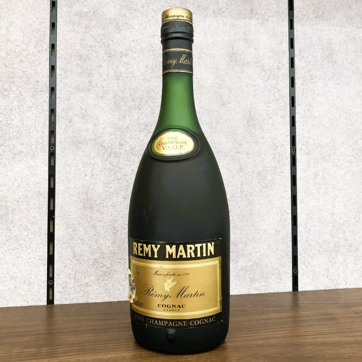 ●未開封・保管品 レミーマルタン REMY MARTIN FINE CHAMPAGNE VSOP COGNAC 700mlコニャック ブランデー 古酒拍卖