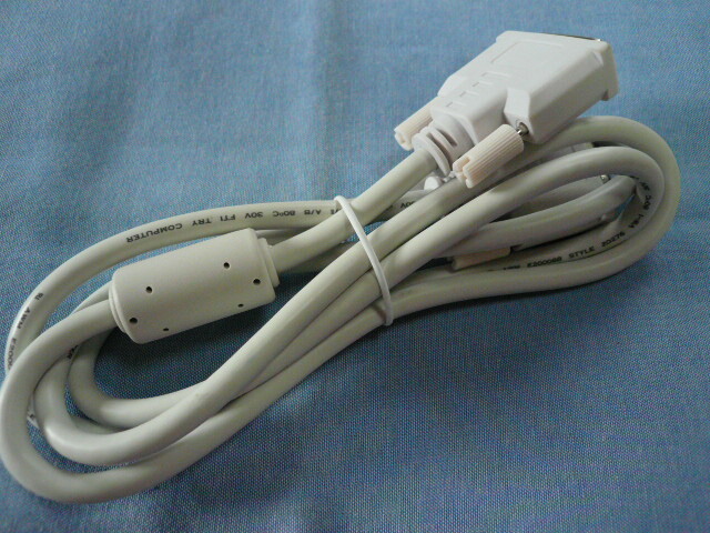 ■DVI-D■ディスプイケーブル/モニターケーブル■新品未使用■白拍卖