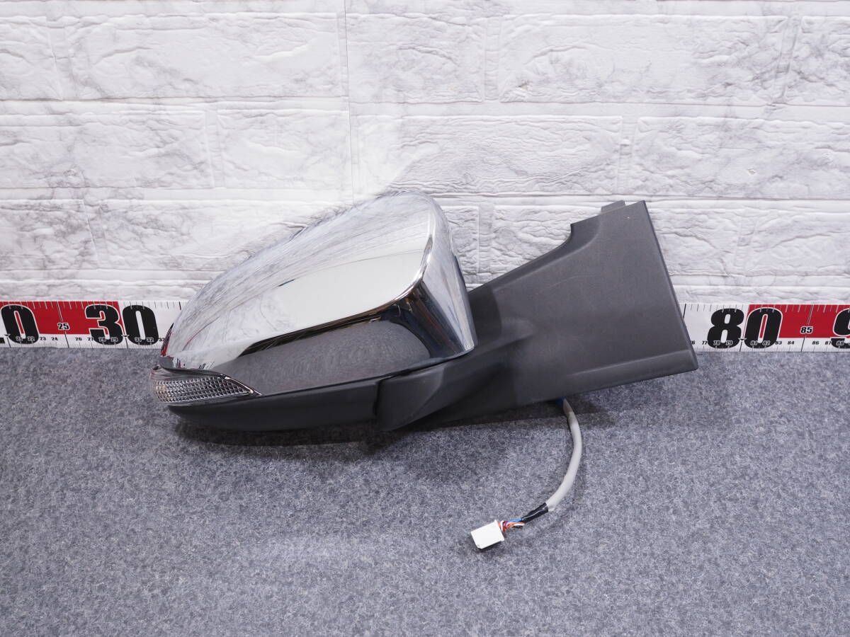 ■H30 トヨタ ヴィッツ ジュエラ《 DBA-KSP130 》純正 ドアミラー(右) ICHIKOH 8322 サイドミラー 3Q3 メッキ 7P 7ピン(検索)NSP135 NCP131拍卖