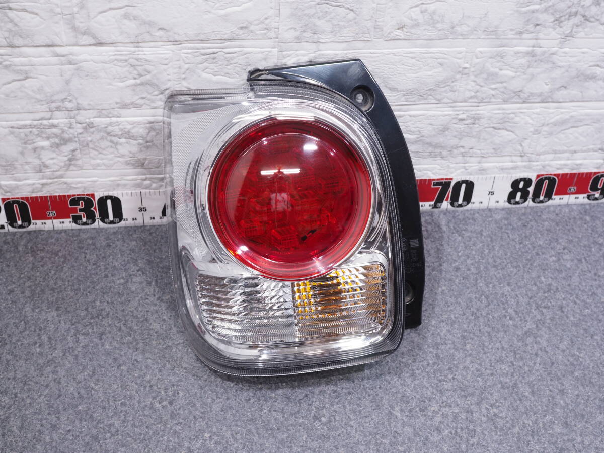 ■令和2年 ダイハツ ムーヴキャンバス《 5BA-LA800S 》純正 LED テールランプ(左) TOKAIDENSO 20522 L ライト 点灯ok (検索)LA810S拍卖