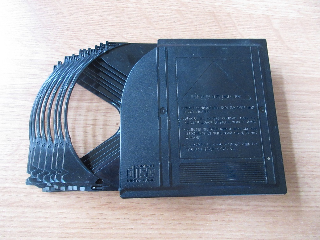 8枚 マガジン コンパクトディスク デジタルオーディオ カーオーディオ ケース 中古 CDケース拍卖