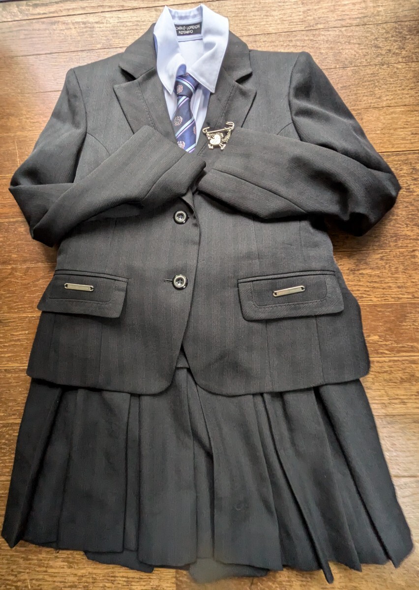 【一度着用】Michiko London Koshino★150cm女児スーツ拍卖