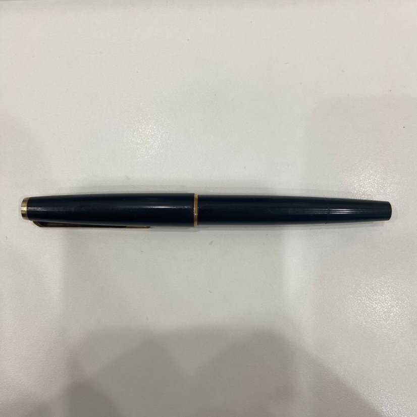 【K85717】 1円~スタート MONTBLANK モンブラン 万年筆 585刻印 筆記用具 コレクション ブランド GOLD ゴールド 金 筆記確認不可拍卖
