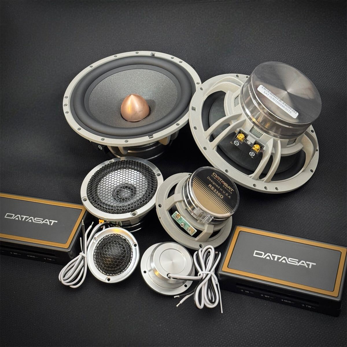 【保証付】【大好評!超高音質】DATASAT SAT-Q3 ハンドメイドハイエンド3wayスピーカーセット (17cm ウーファー ツイーター スコーカー)拍卖