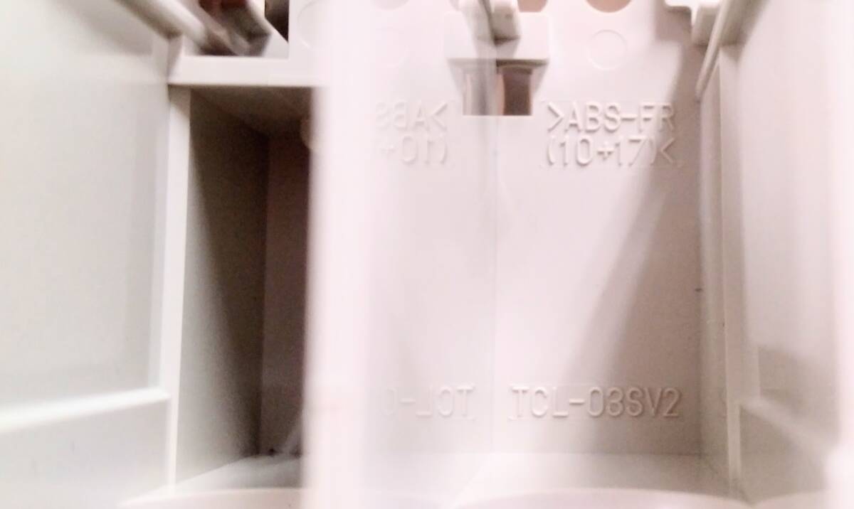 正規代理店購入 三菱電機 Mitsubishi Electric 大型端子カバー TCL-03SV2拍卖