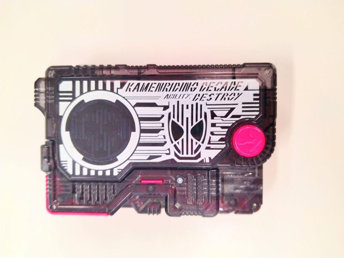 仮面ライダーゼロワン DXカメンライディングディケイドプログライズキー 中古品拍卖