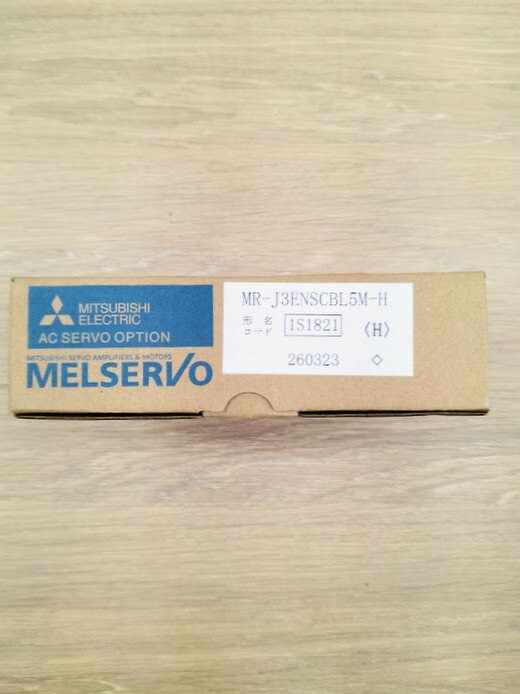 正規代理店購入 三菱電機 Mitsubishi Electric ACサーボ エンコーダケーブル MR-J3ENSCBL5M-H拍卖