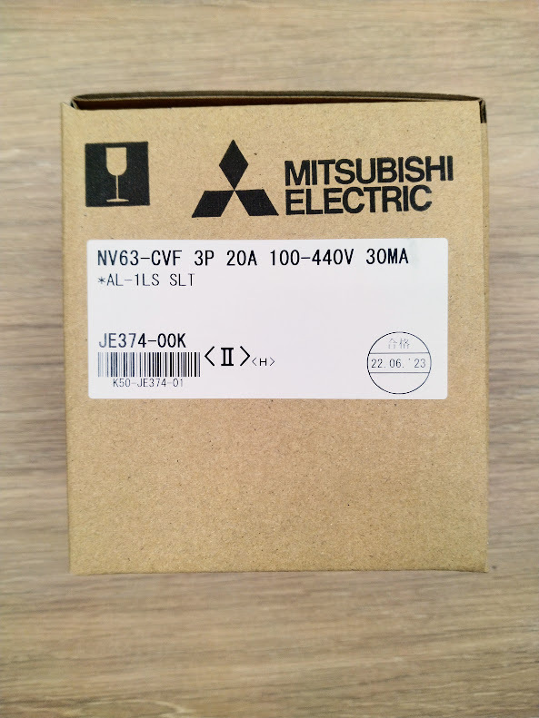 正規代理店購入 三菱電機 Mitsubishi Electric 漏電用遮断器 NV63-CVF 3P 20A 100-440V 30mA AL-1LS SLT拍卖