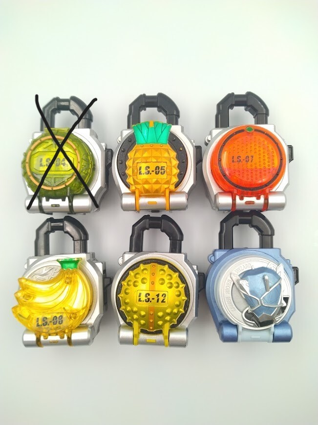 仮面ライダー鎧武/ガイム ロックシード 食玩(candy toys) 中古品 5個セット 1個ずつからでも売っています拍卖