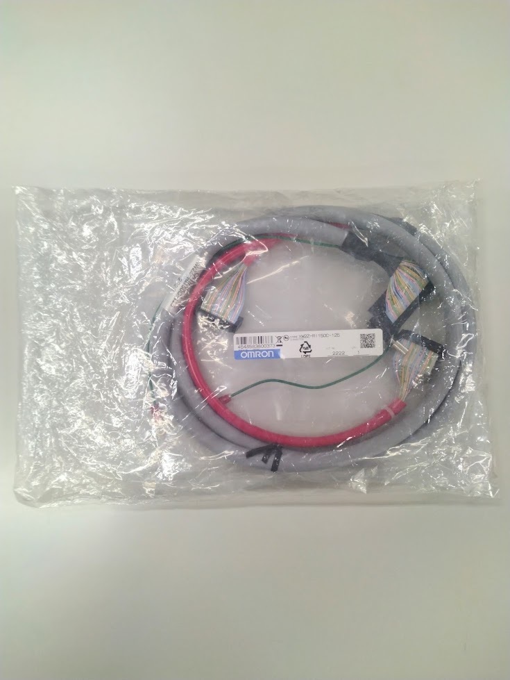 正規代理店購入 オムロン OMRON I/Oリレーターミナル用コネクタ付ケーブル XW2Z-RI150C-125拍卖