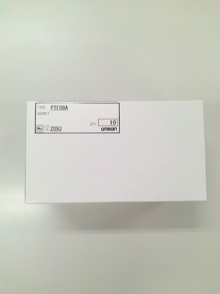 正規代理店購入 オムロン OMRON 共用ソケット PTF08A拍卖