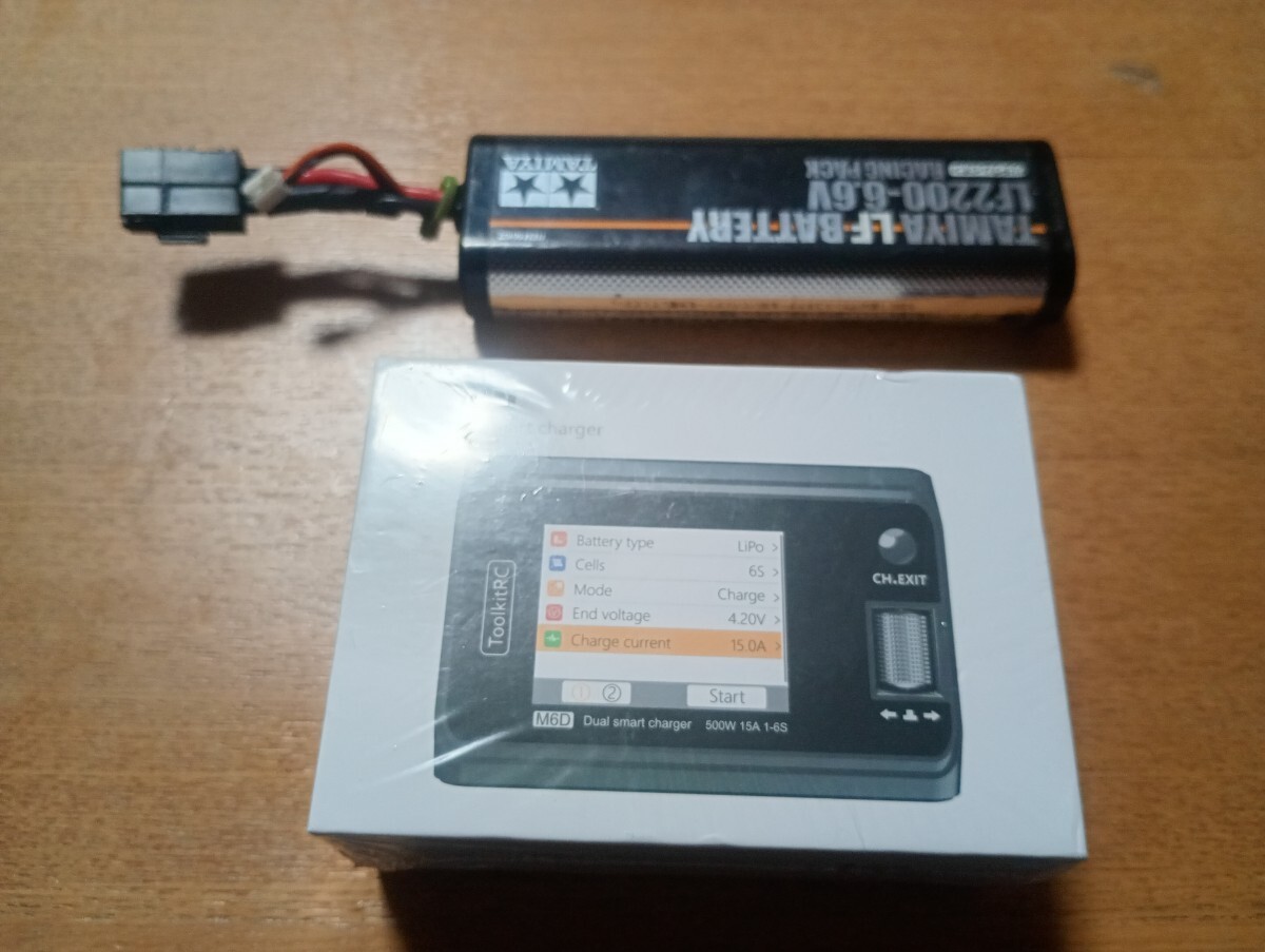 【送料無料】充電器 ToolkitRC M6D 未開封 おまけ付 LF2200拍卖