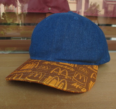 特価!希少!アメリカ:マクドナルド公式!歴代のマックのオールドロゴが集結!McDONALDS(USA)ヘリテージ・ロゴ・デニム・キャップ拍卖