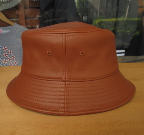 SALE!アメリカの防止専門メーカー!NEWHATTAN(USA)冬にオススメ!PUレザー(フェイクレザー)バケットハット!ブラウン(L/XLサイズ)拍卖
