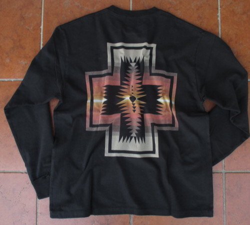 特価(2025年秋冬モデル)PENDLETON(ペンドルトン)大ヒット!ネイティブなバックプリントがポイント!BP・Tシャツ!ブラック:Lサイズ拍卖