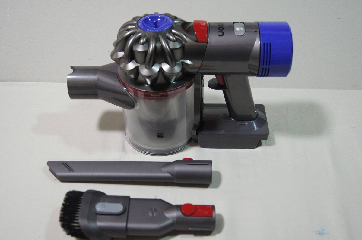 dyson★ダイソン/V8 SV10+マキタ18Vバッテリ用アダプタ&先端パーツ2個◆バッテリ無◆内部清掃済/チェックバッテリで動作確認▼現状品拍卖