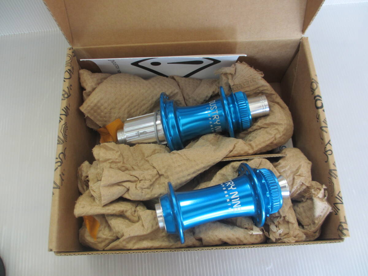 新品未使用 INDUSTRY NINE TORCH ROAD HUBS インダストリーナイン 前後セット 24H DISC センターロック ターコイズ シマノフリー拍卖